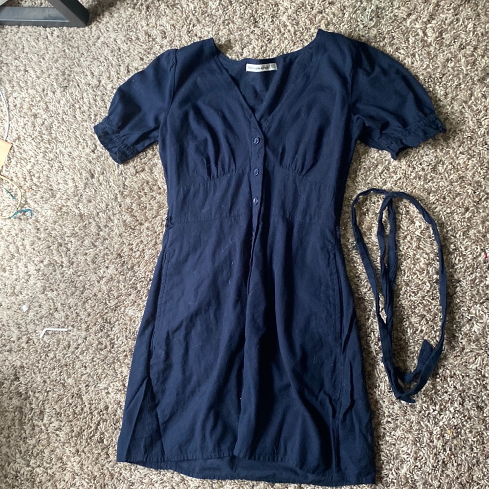 navy blue abercrombie and fitch dress with belt
